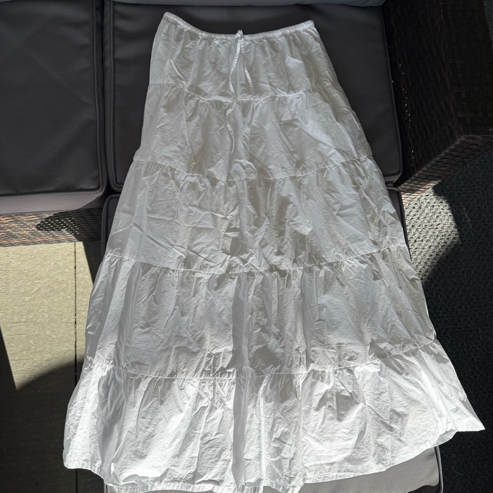Zara Elegant White Tiered Maxi Skirt